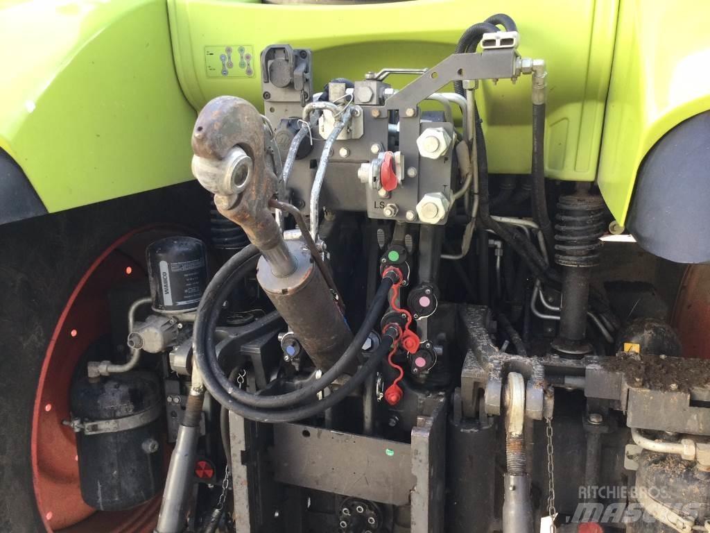 CLAAS ARION 550 Tractoren