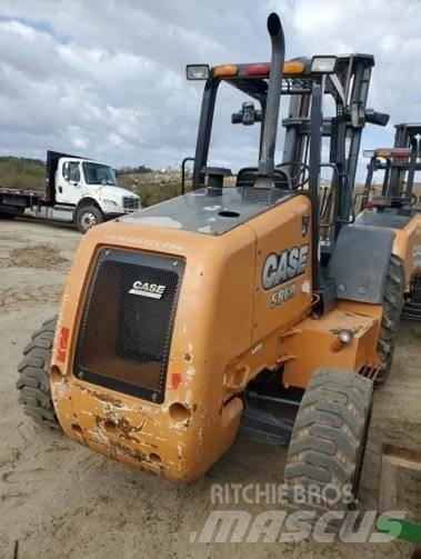 CASE 586H Vorkheftruck voor zwaar terrein