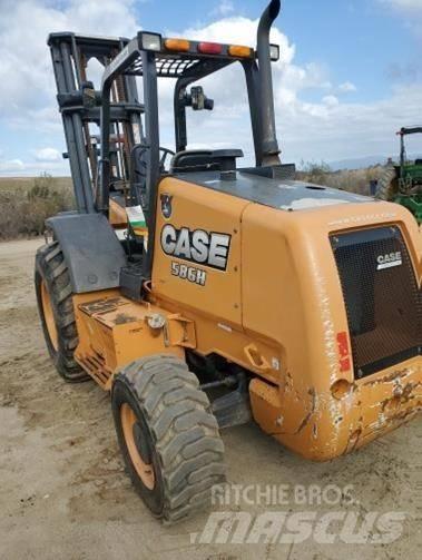 CASE 586H Vorkheftruck voor zwaar terrein