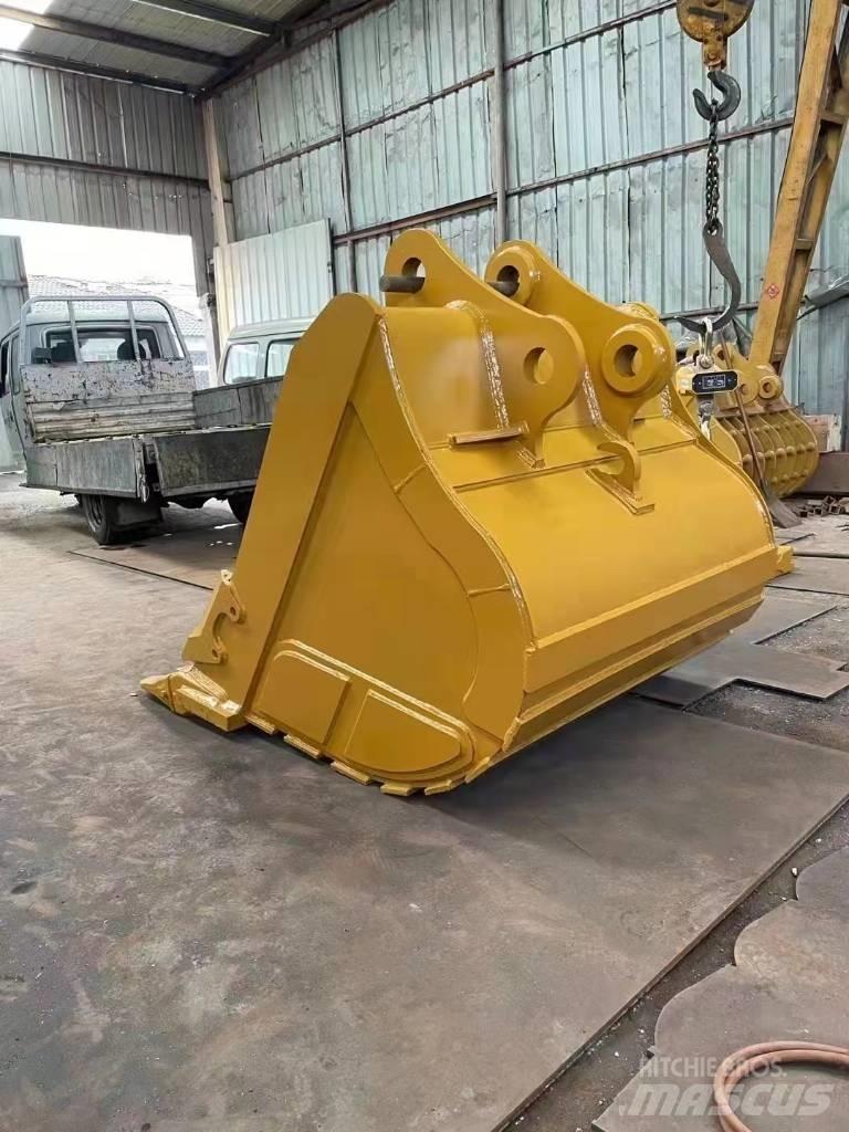 Komatsu PC 360 Bakken