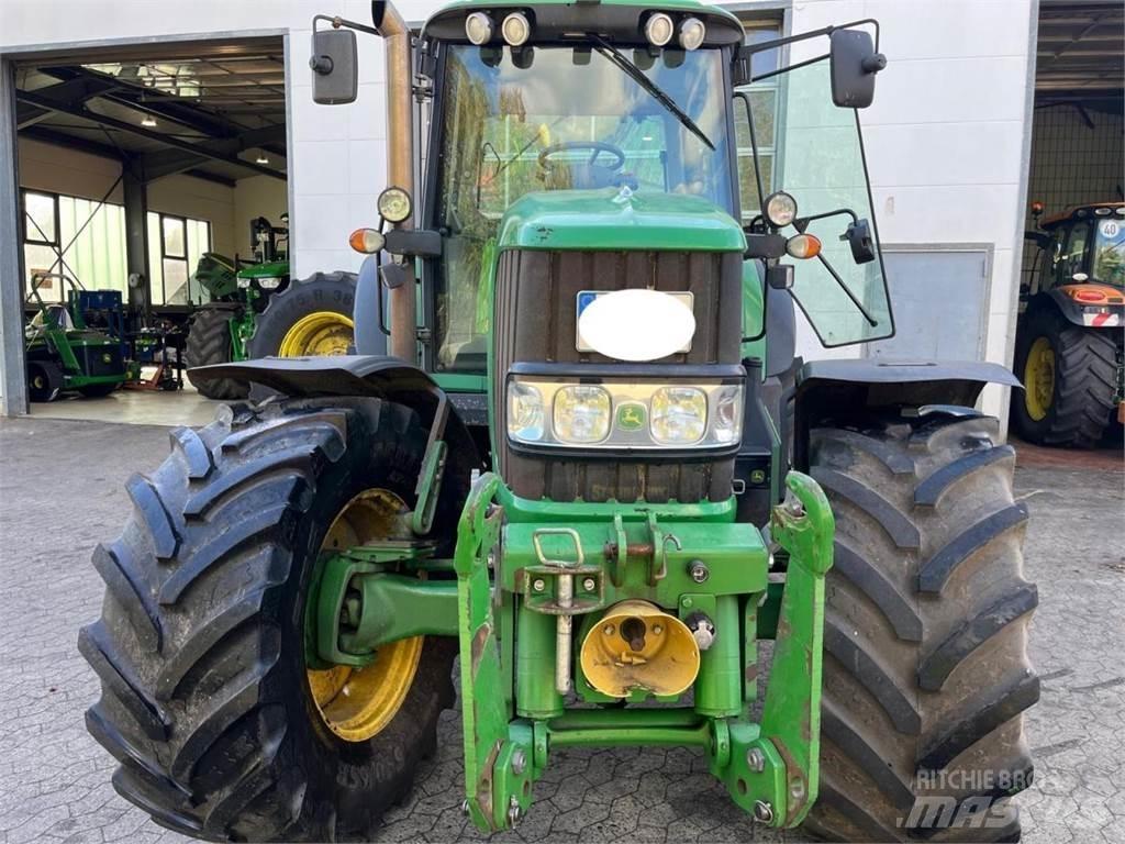John Deere 6830 AP Tractoren