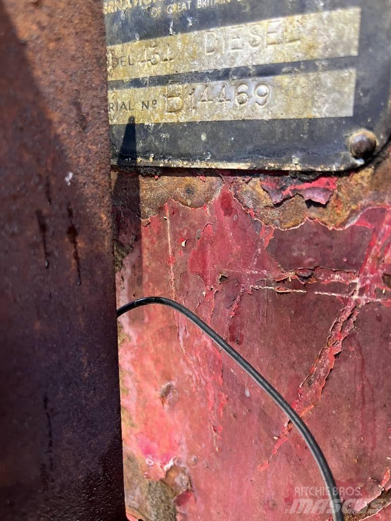 McCormick IH 434 Tractoren