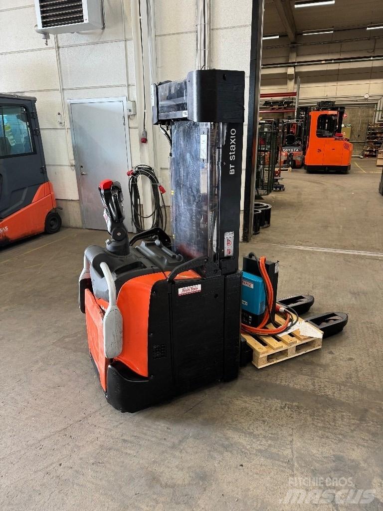 Toyota SPE140L Stapelaar meeloop