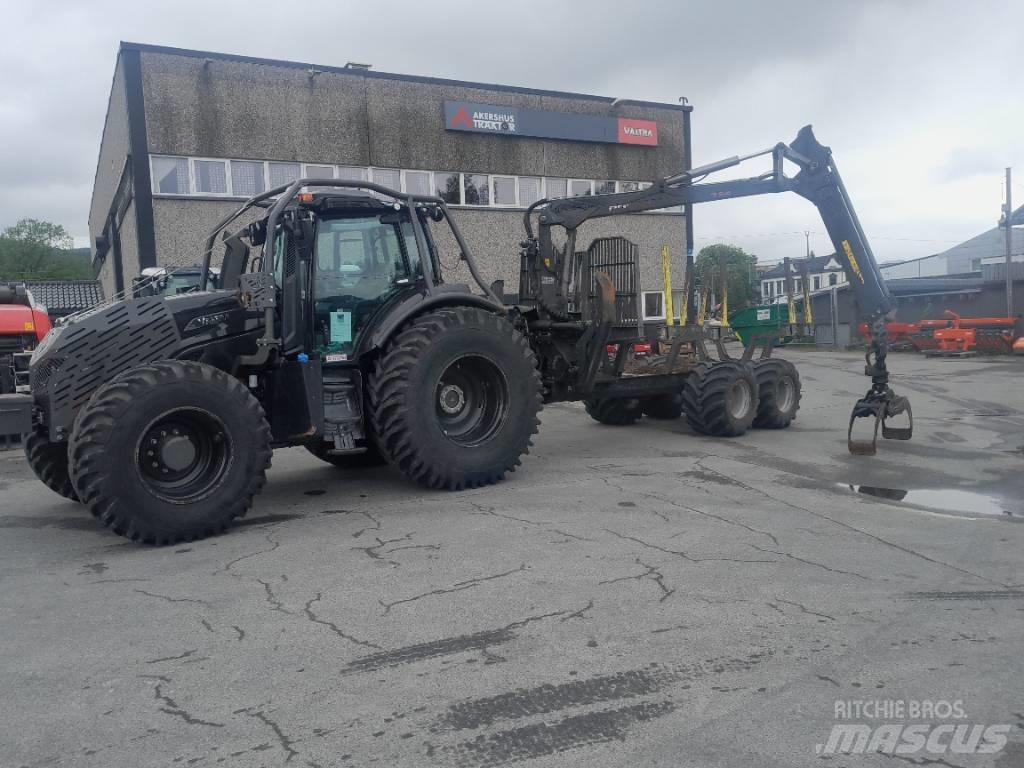 Valtra T 175 ED Bosbouw tractoren