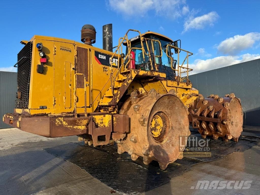 CAT 836 H Afvalpersen