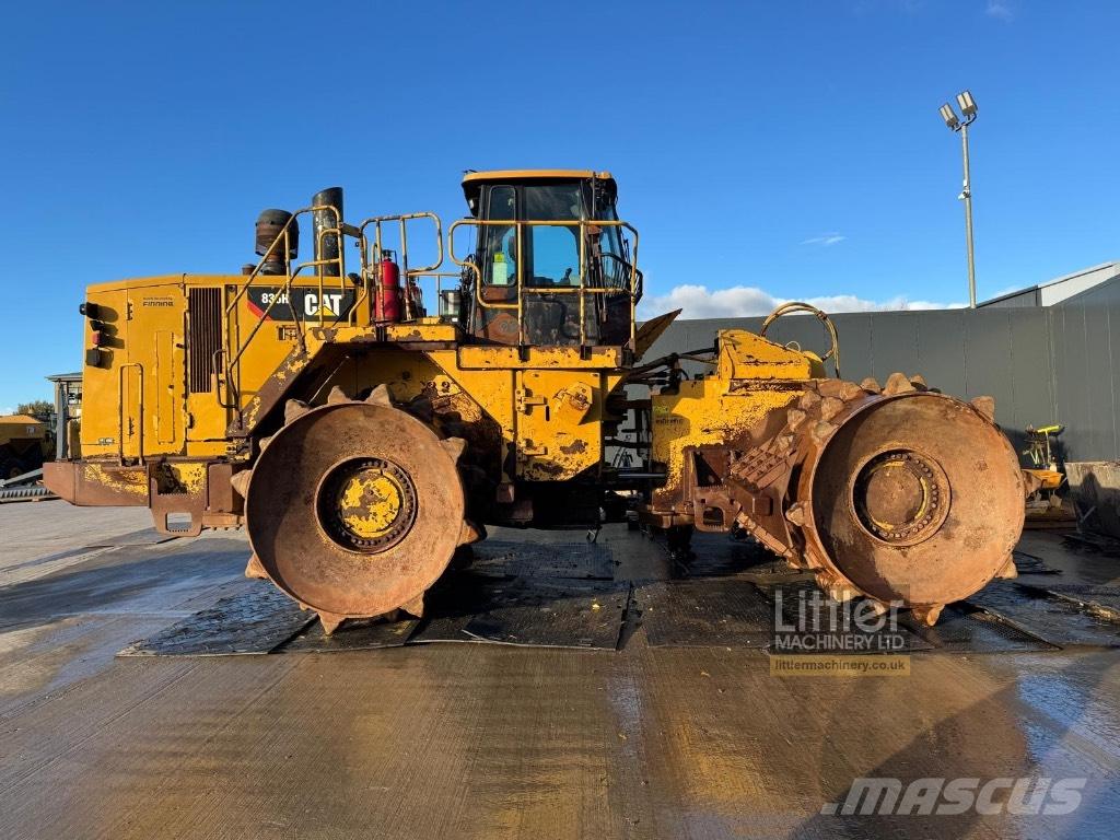 CAT 836 H Afvalpersen