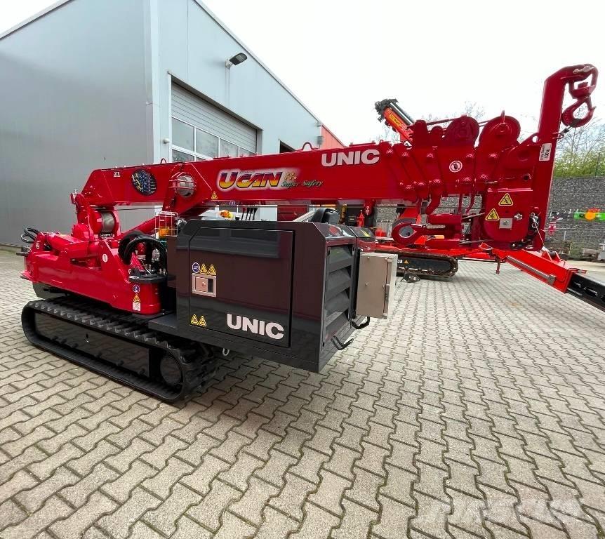 Unic URW-376 Mini hijskraan