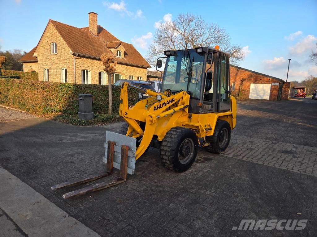 Ahlmann AS60 Knik- en schrankladers