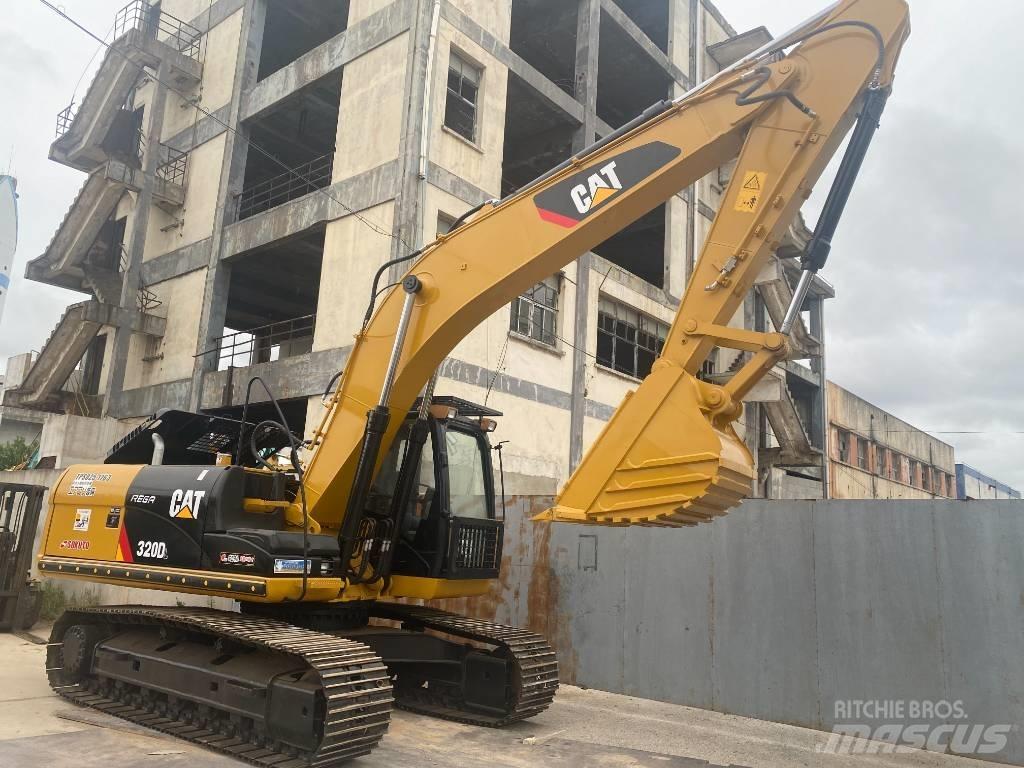 CAT 320 D Rupsgraafmachines