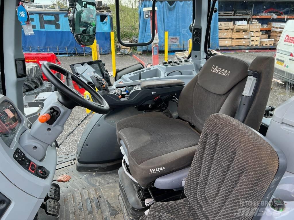 Valtra T 254 V Tractoren