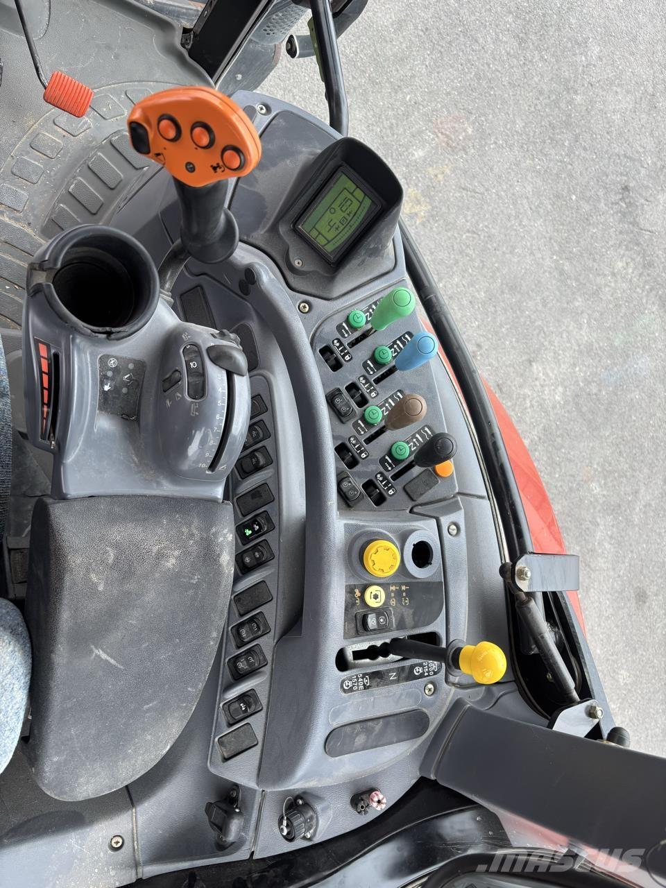 New Holland T7030 Tractoren