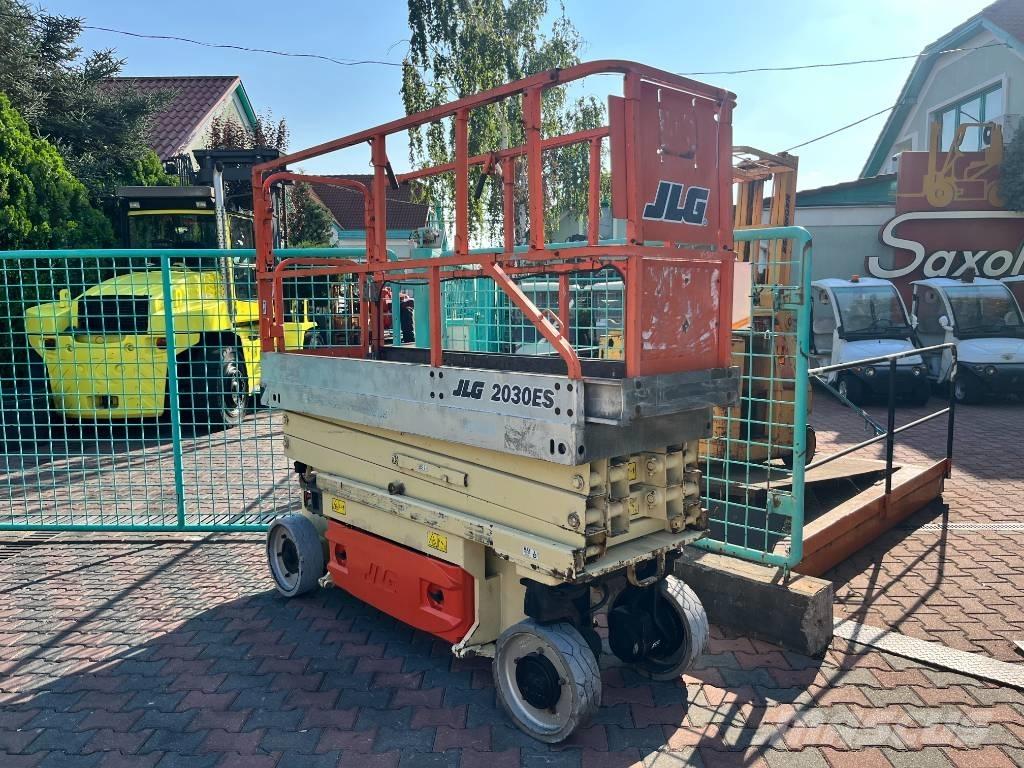 JLG 2030ES     V-3450 Personenliften en invalideliften