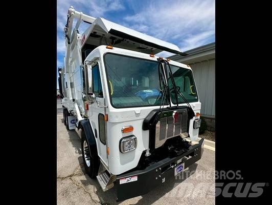 Kenworth L 770 Chassis met cabine