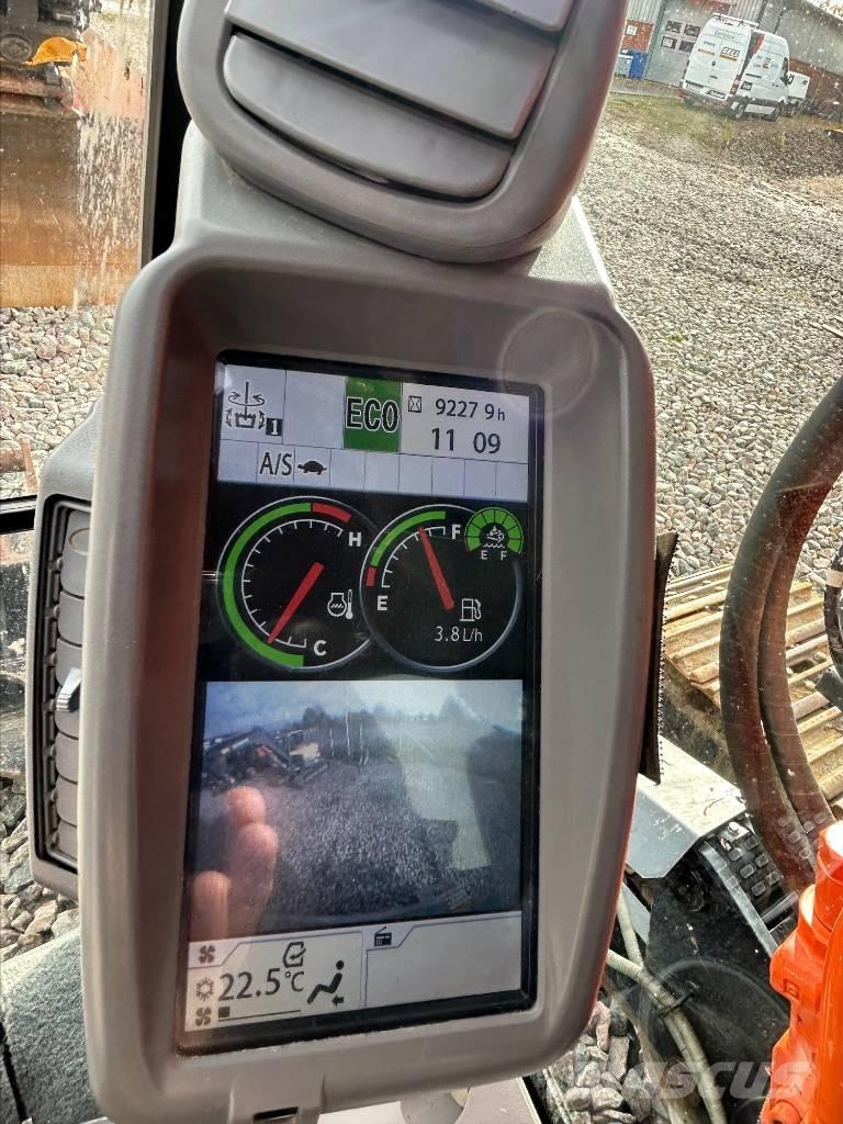 Hitachi ZX225USBL-6 Rupsgraafmachines