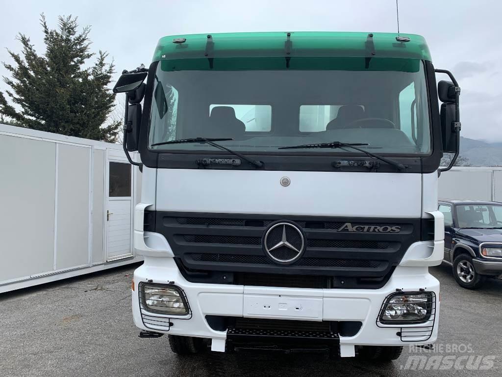Mercedes-Benz 3336 Betonmixers en pompen