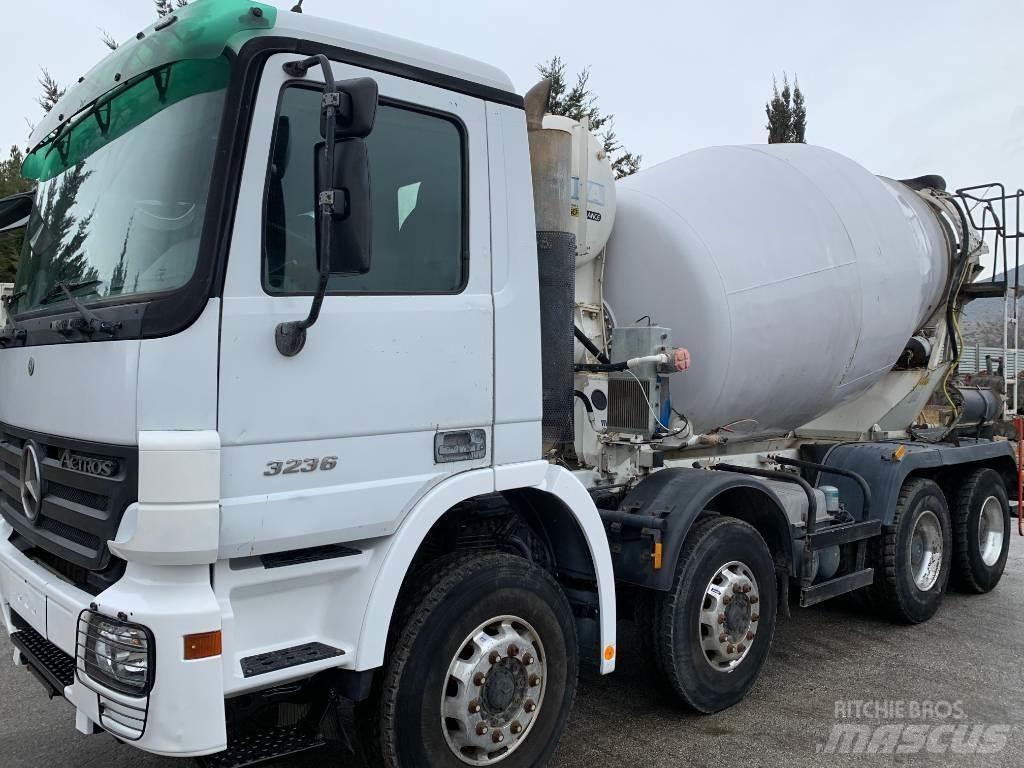 Mercedes-Benz 3336 Betonmixers en pompen