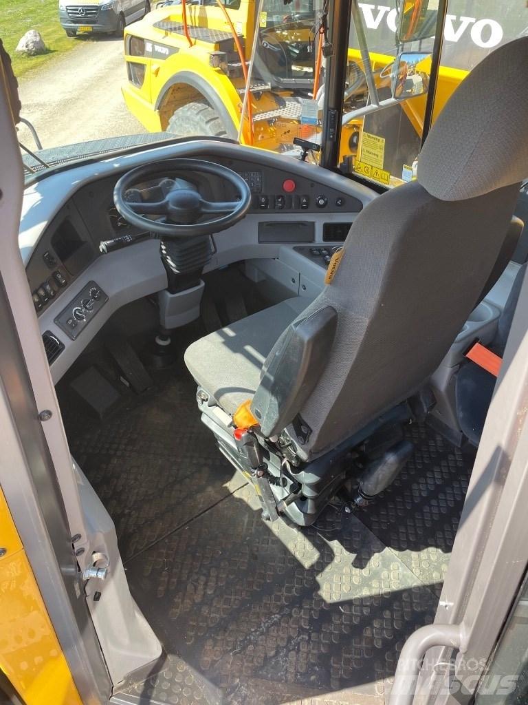 Volvo A30G Knik dumptrucks