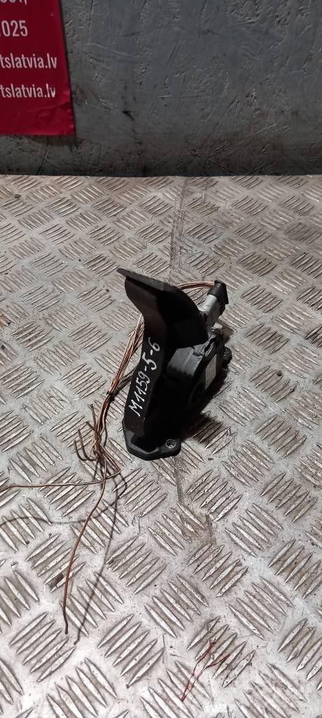 MAN TGX    81259706103 Cabine en interieur
