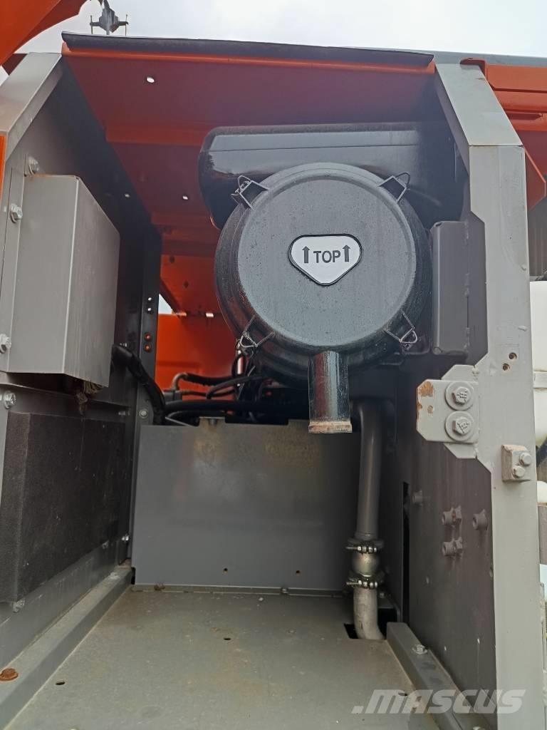 Hitachi ZX 210 Rupsgraafmachines