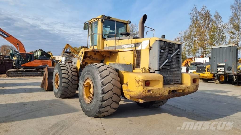 Volvo L 220 D Wielladers
