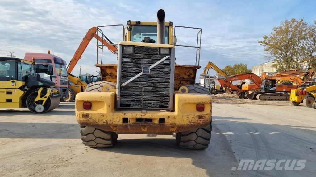 Volvo L 220 D Wielladers