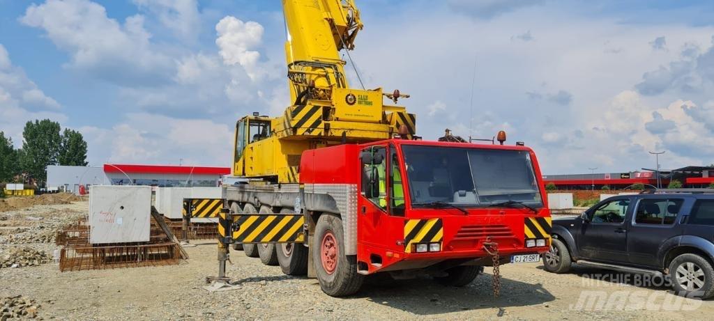 Demag AC 100 Ruwterrein kranen
