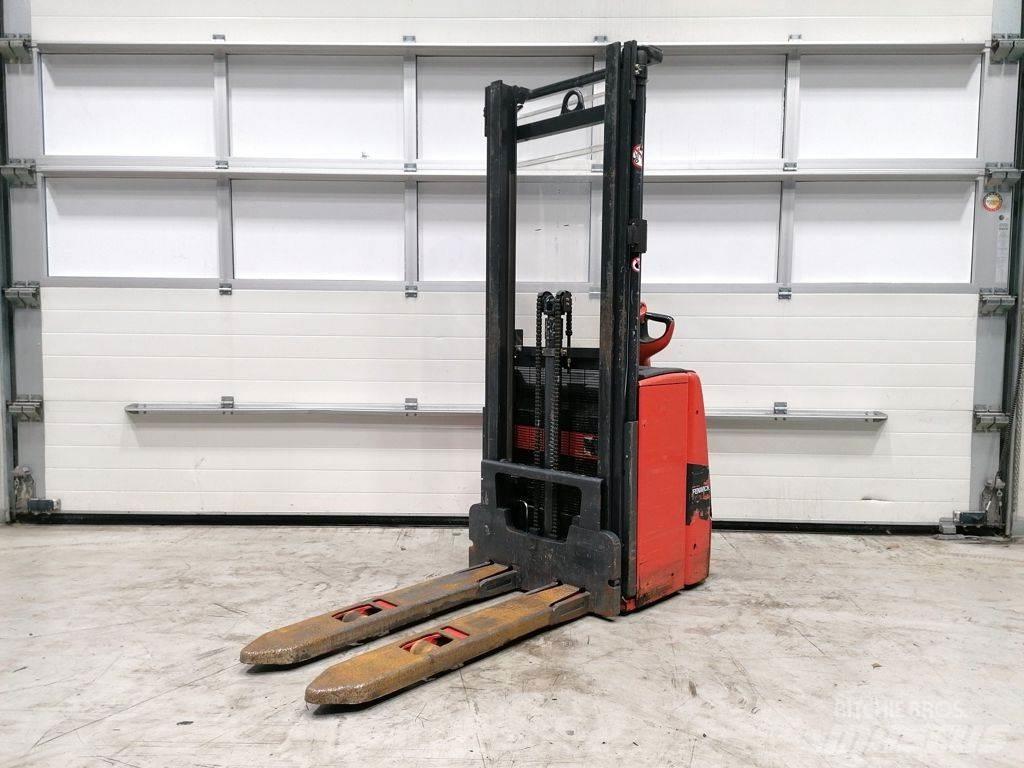 Linde L14 Stapelaar meeloop