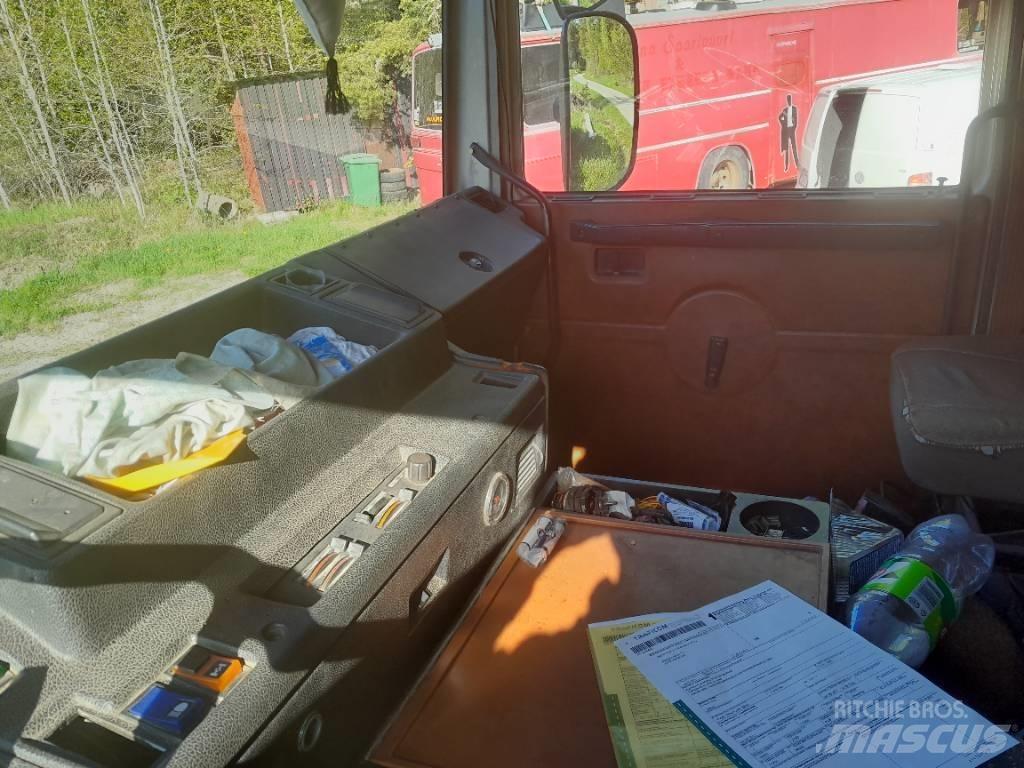 Volvo F12 Platte bakwagens