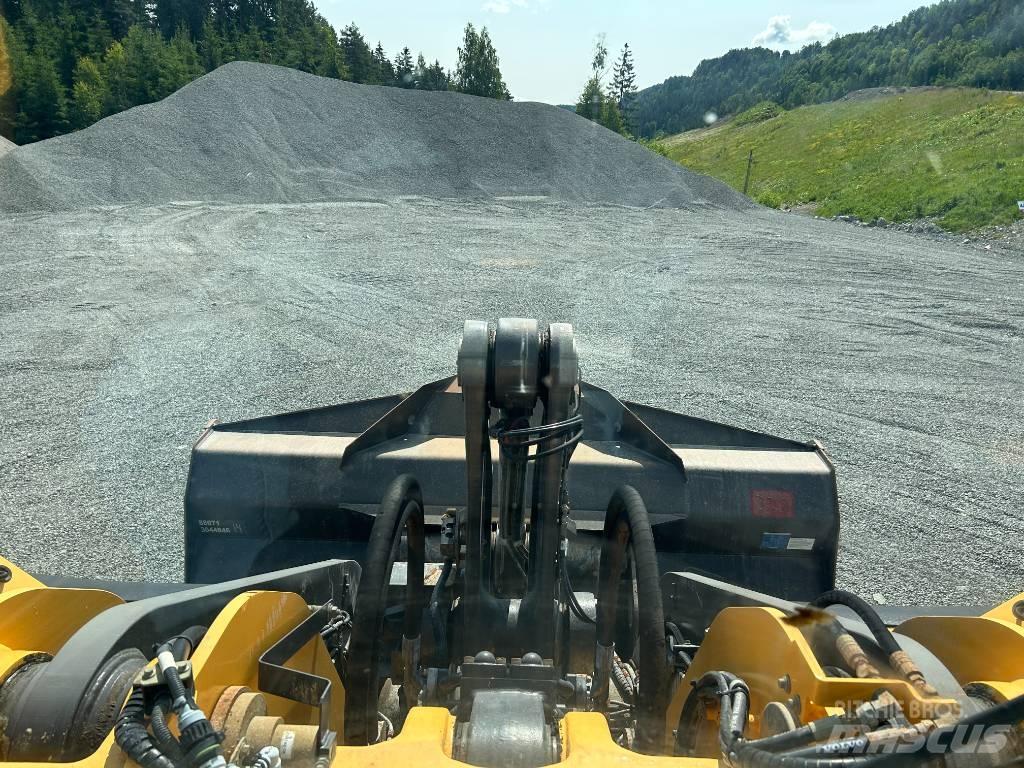 Volvo L 180 H Wielladers
