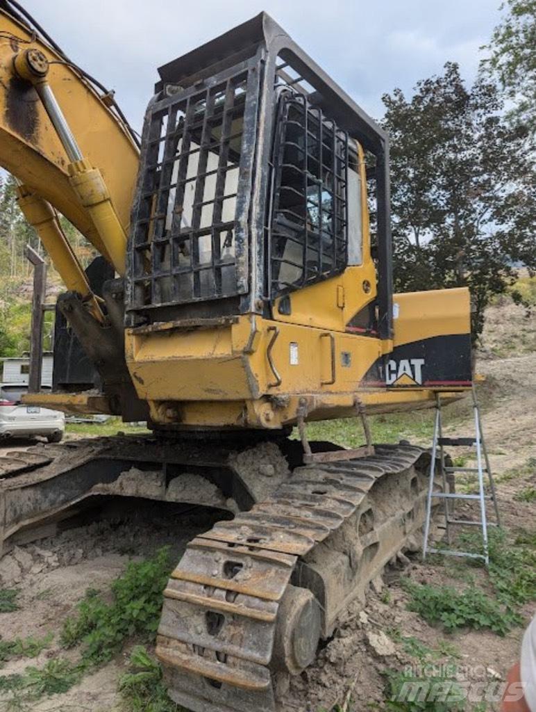 CAT 322 C Rupsgraafmachines