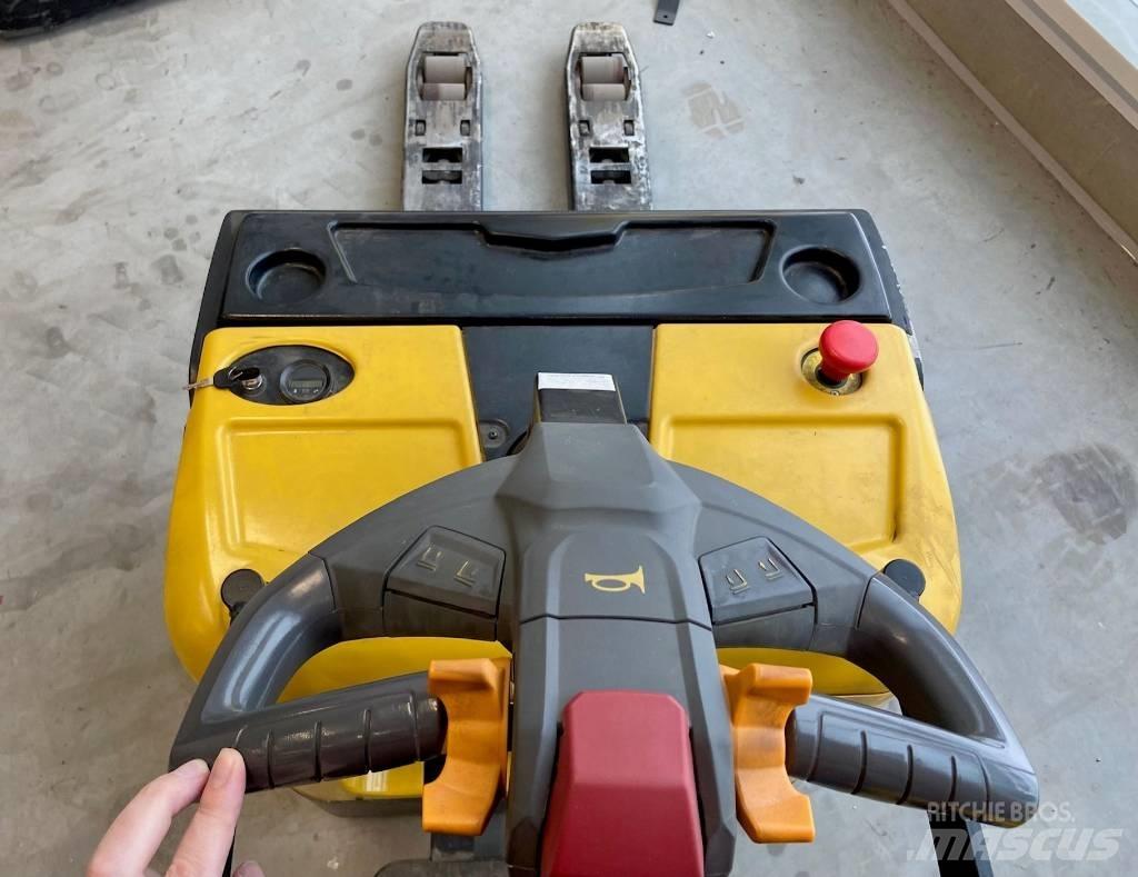 Yale MP20XUX Meerij pallettruck met platform