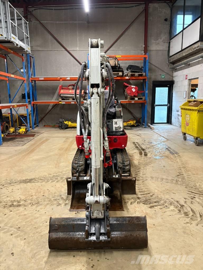 Takeuchi TB 225 Minigraafmachines < 7t