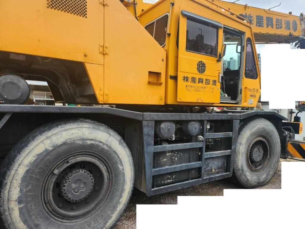 Kato SR 250 Ruwterrein kranen