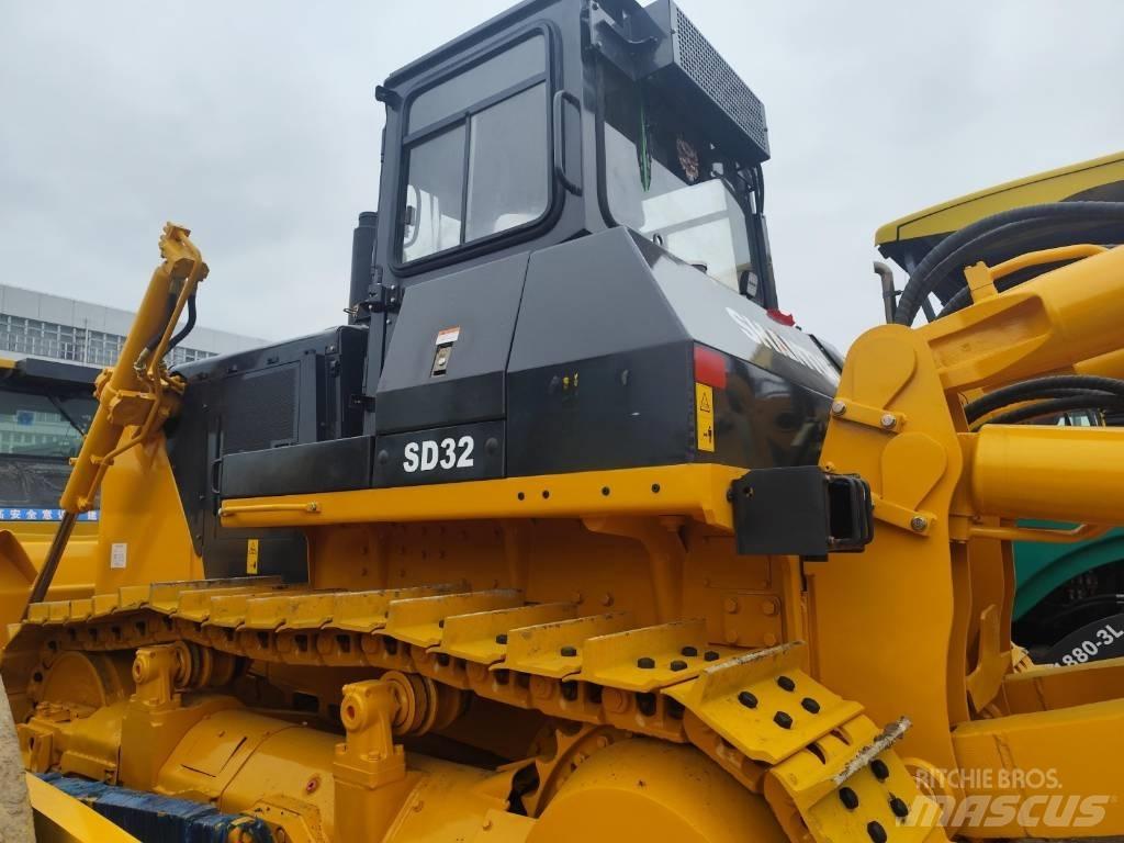 Shantui SD32 Rupsdozers