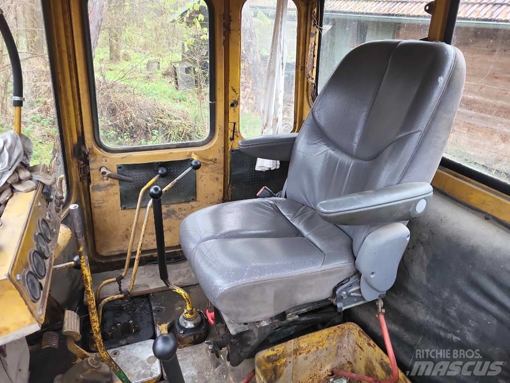 Chtz T 130 Rupsdozers