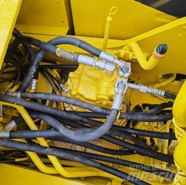 Komatsu PC220-8 Rupsgraafmachines