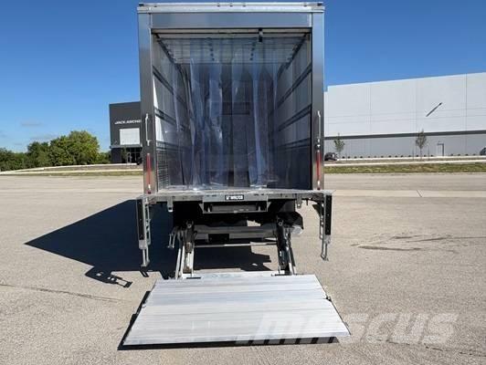 Hino L6 Chassis met cabine