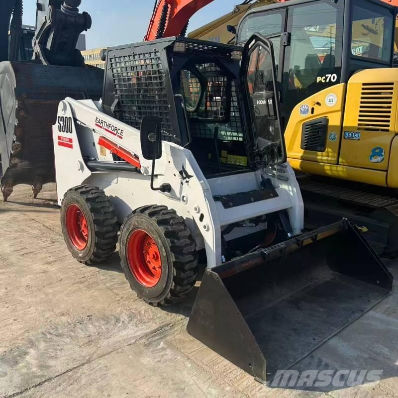Bobcat S 300 Schrankladers