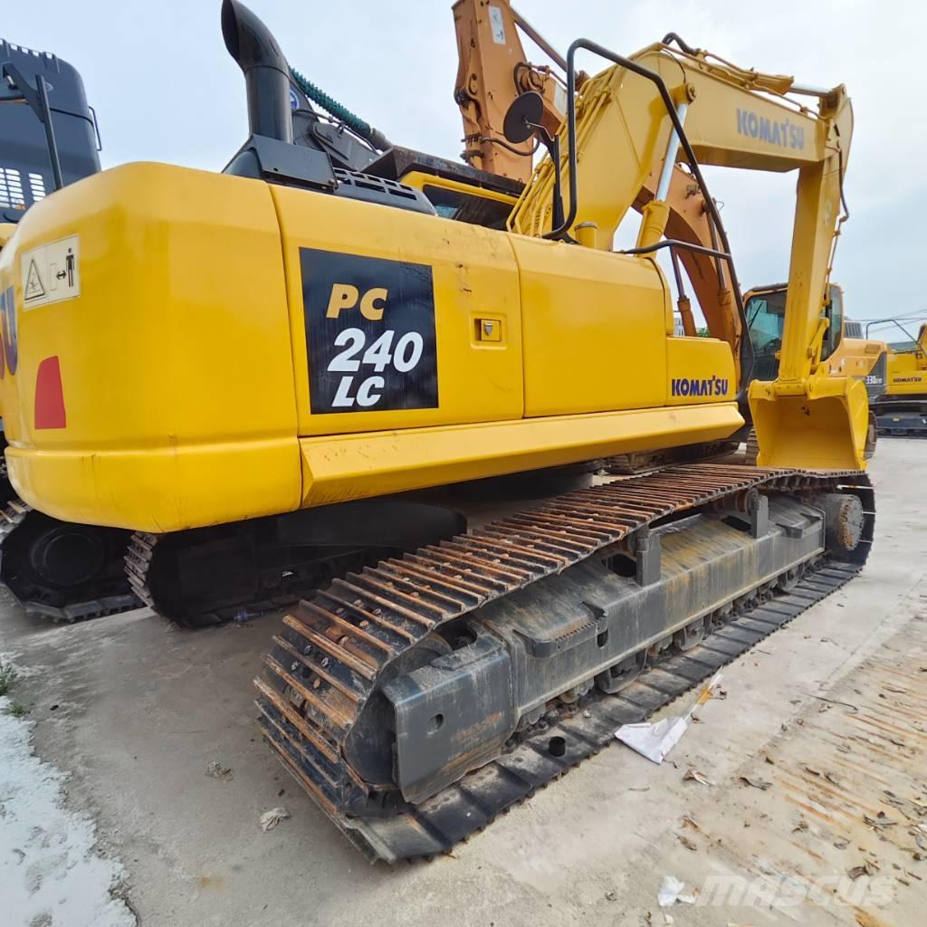 Komatsu PC 240-8 Rupsgraafmachines