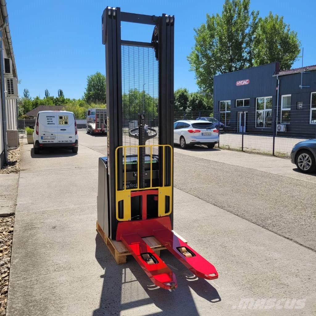 Hyster S 1.6 Stapelaar meeloop