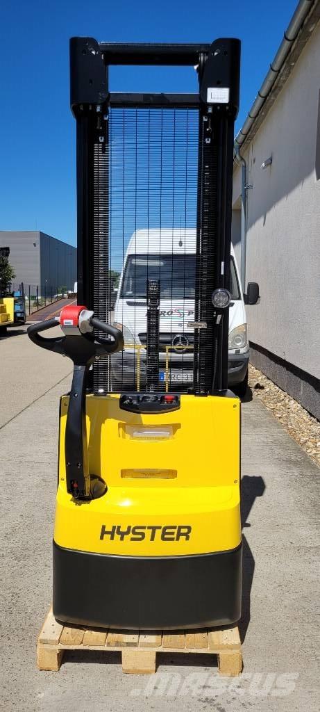 Hyster S 1.6 Stapelaar meeloop