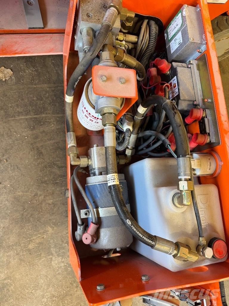 Dingli JCPT 0807 Schaarhoogwerkers