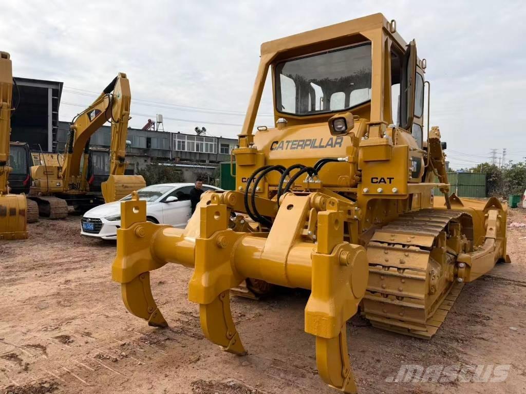 CAT D7G Rupsdozers