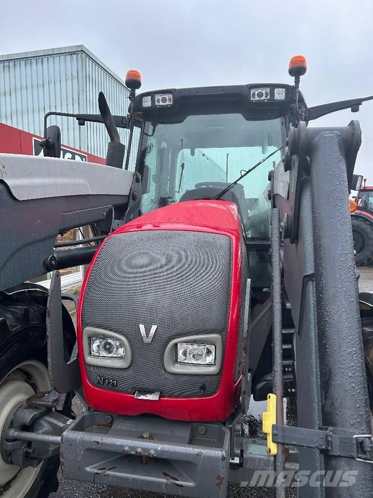 Valtra N 121 Tractoren