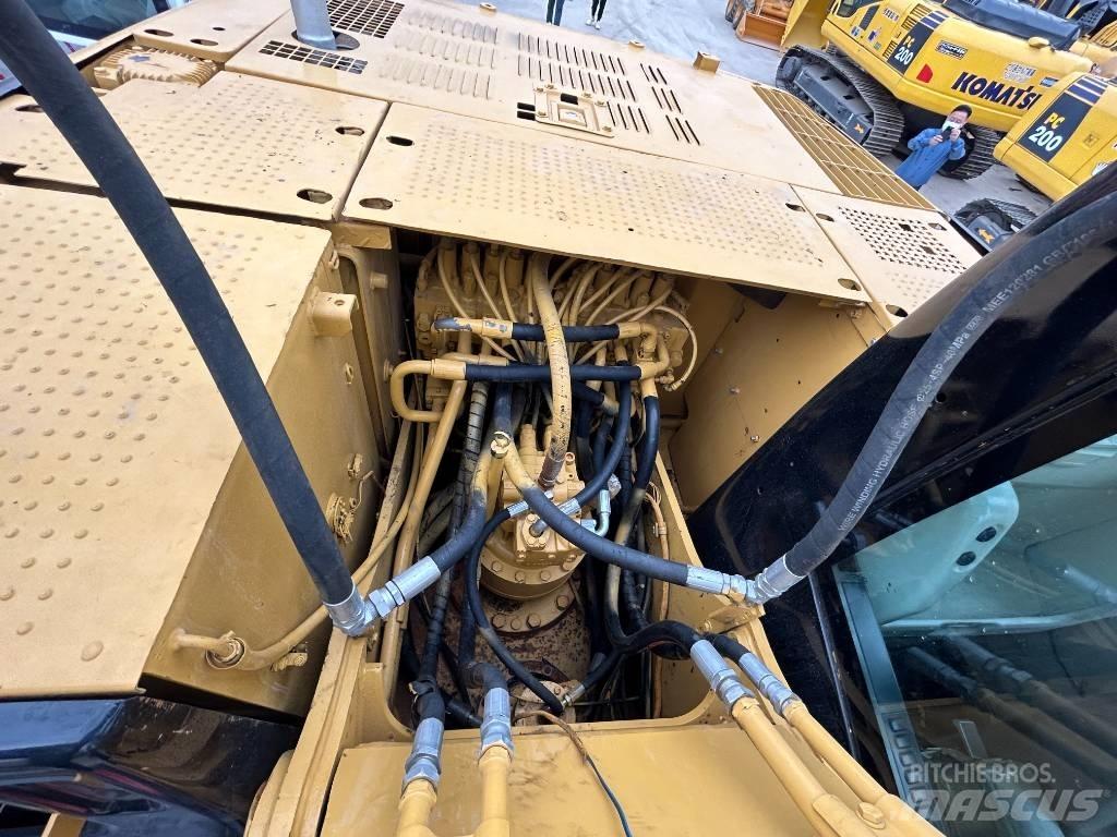 CAT 320C Rupsgraafmachines
