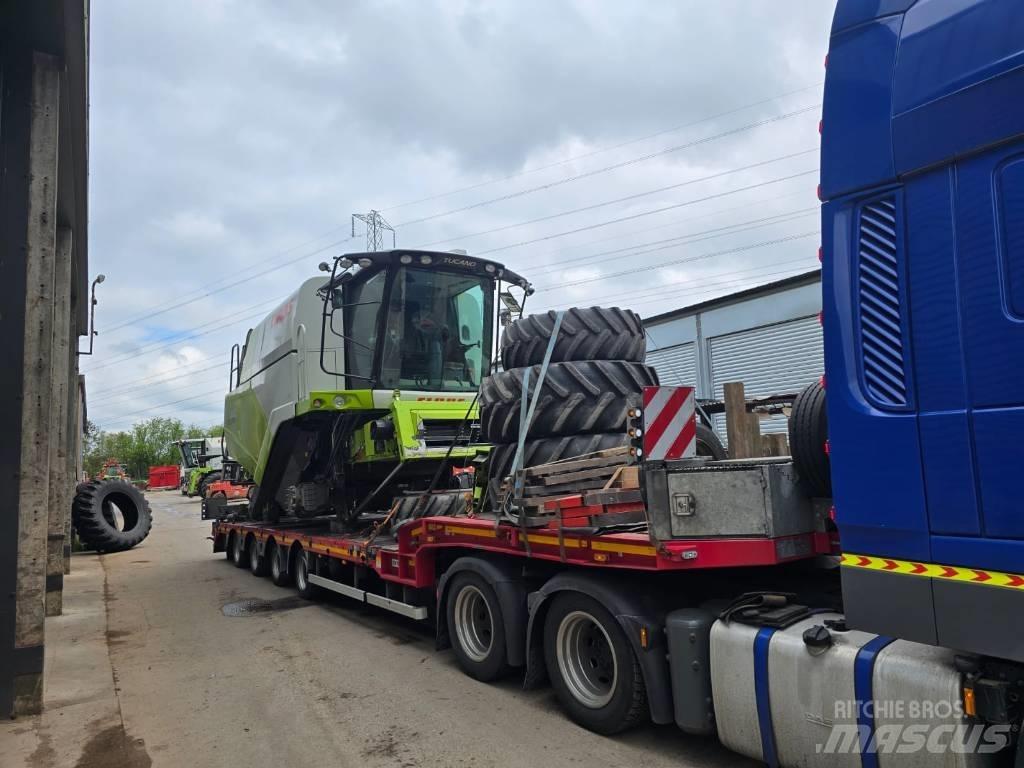 CLAAS Tucano 440 Maaidorsmachines