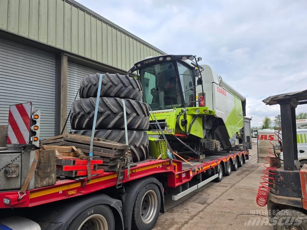 CLAAS Tucano 440 Maaidorsmachines