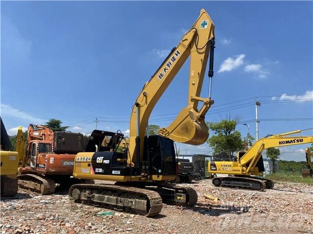 CAT 323D2L Rupsgraafmachines