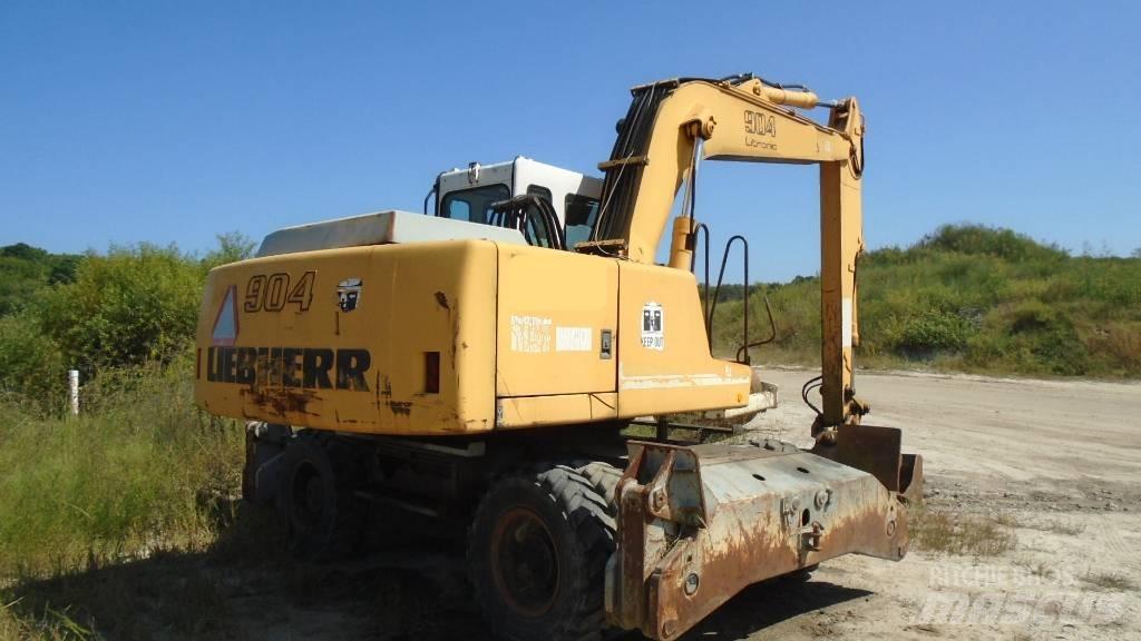 Liebherr A 904 Wielgraafmachines