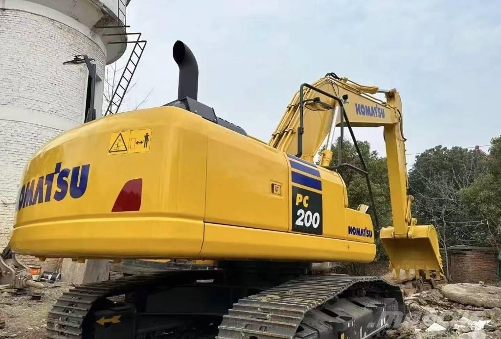 Komatsu PC 200-8 Rupsgraafmachines